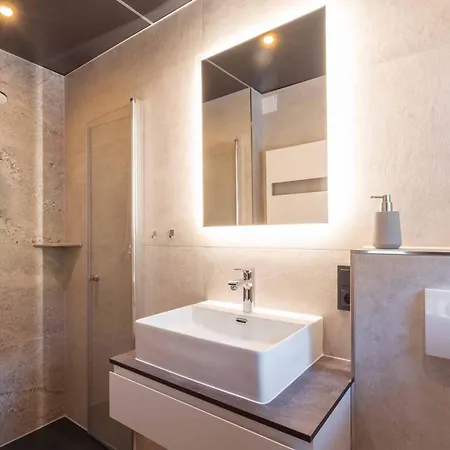 Strolz Apartament *